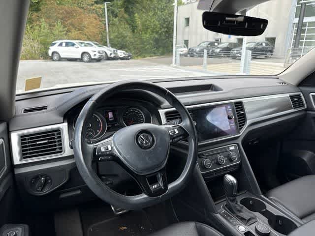 Used 2019 Pure White Volkswagen 3.6L V6 SE w/Technology R-Line image 10