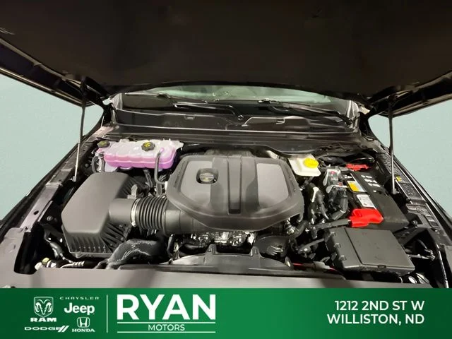 New 2026 Diamond Black Crystal Pearl-Coat Exterior Paint RAM Warlock image 13