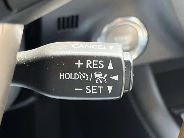 Used 2017 White Lexus 350 image 44
