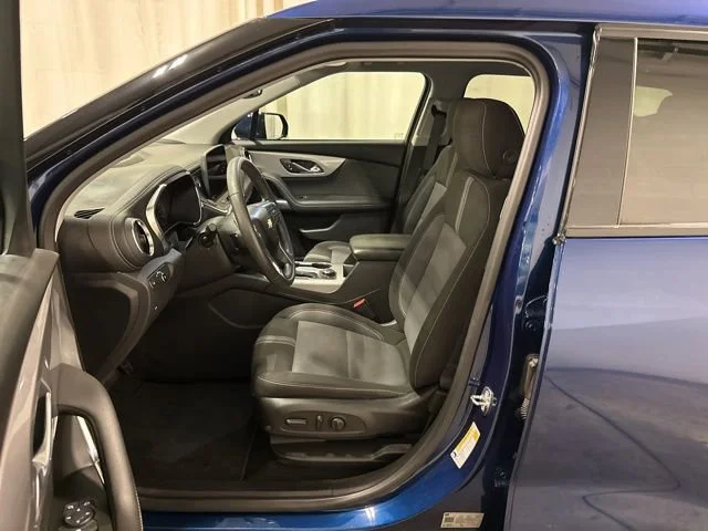 Used 2023 Blue Glow Metallic Chevrolet 2LT image 7