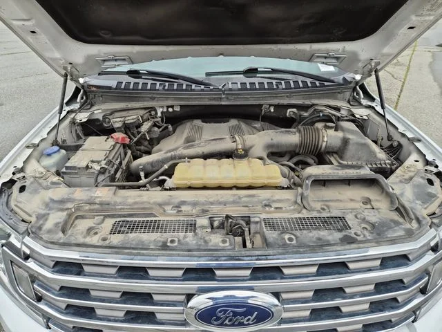 Used 2019 Oxford White Ford XLT image 24