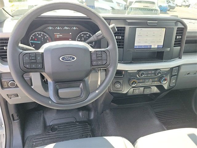 New 2026 Oxford White Ford F-250® XL image 4