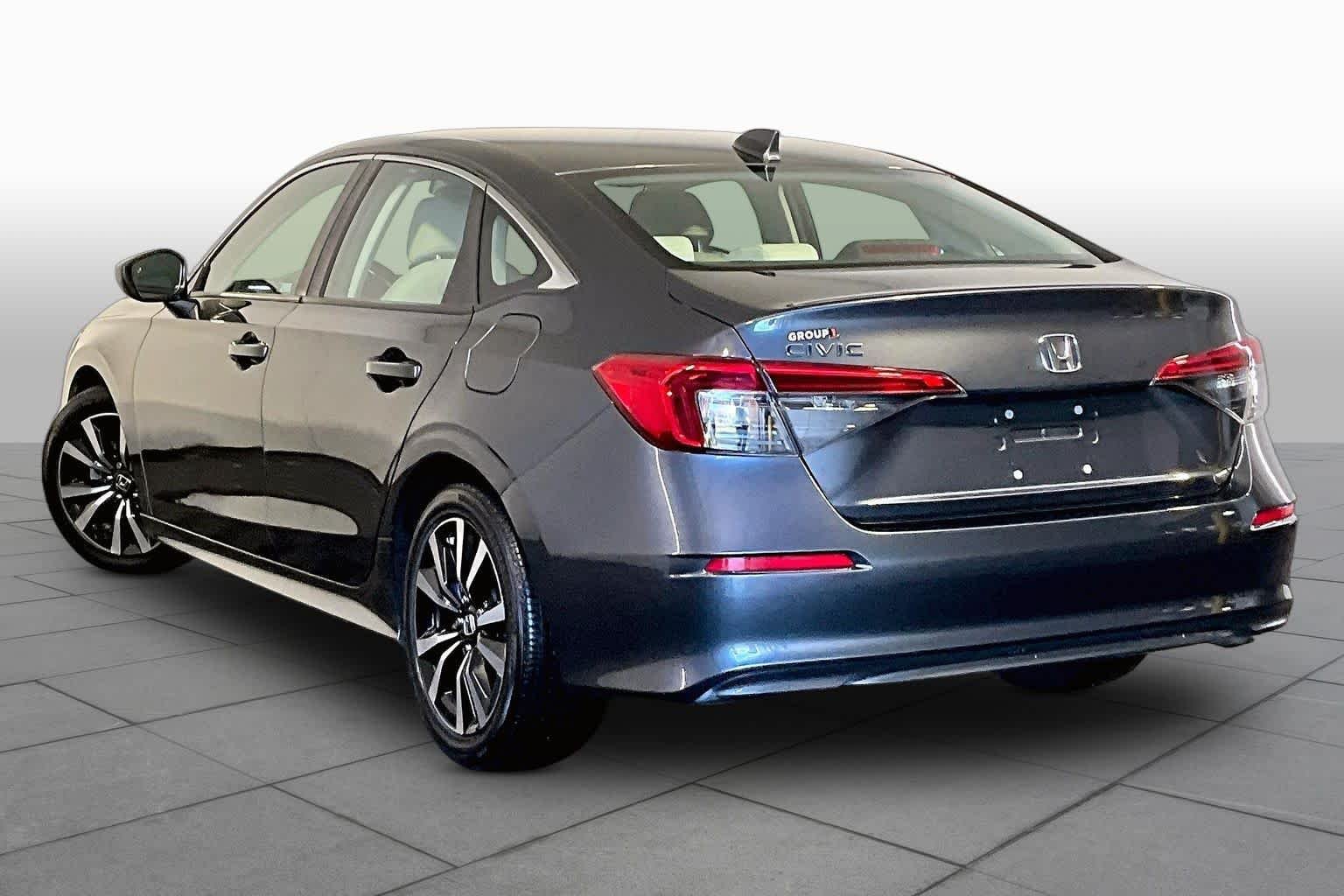 Used 2024 Meteorite Gray Metallic Honda EX image 12