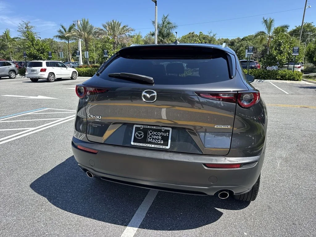 Used 2021 Machine Gray Metallic Mazda Premium image 25