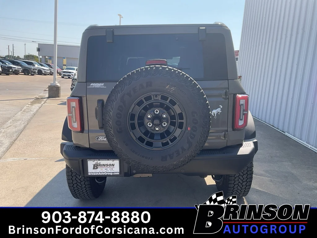New 2026 Gray Ford Badlands image 4