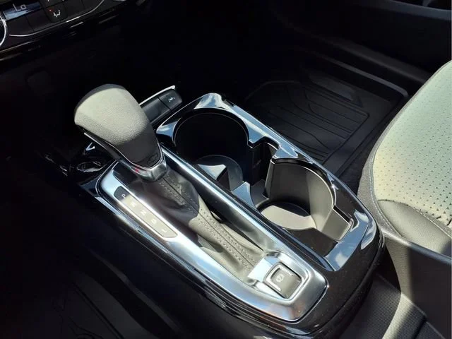 New 2026 Mosaic Black Metallic Chevrolet LT image 6