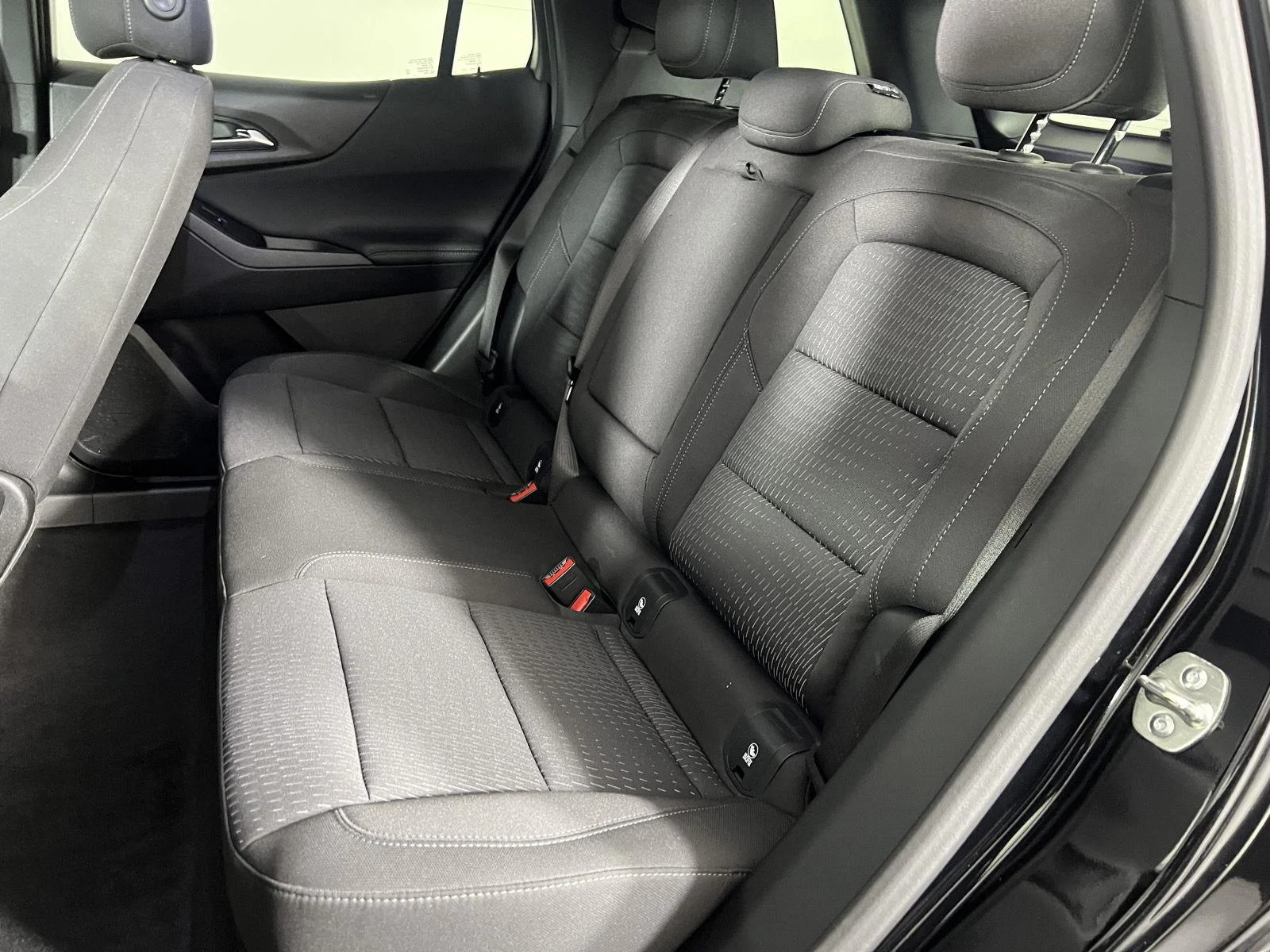 Used 2025 Mosaic Black Metallic Chevrolet LT image 16