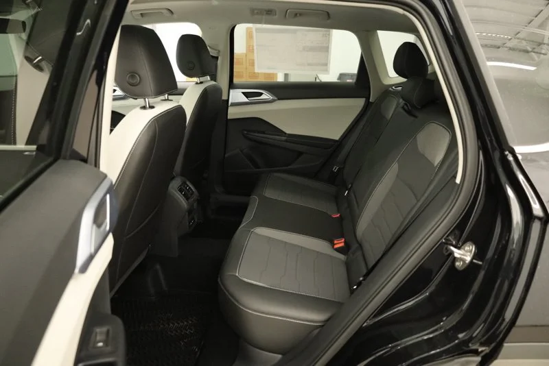 2026 Volkswagen Taos SE - Photo 35