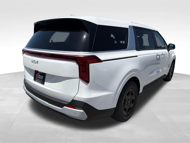 New 2026 Snow White Pearl Kia LXS image 7