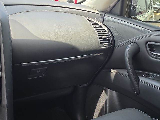 Used 2023 White Nissan SV image 21