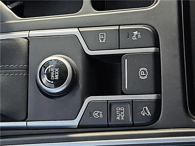Used 2023 Glacial White Pearl KIA EX (DCT) Front-Wheel Drive image 16