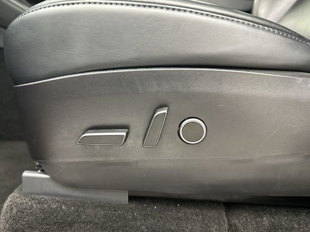 2022 Tesla Model Y Long Range - Photo 12