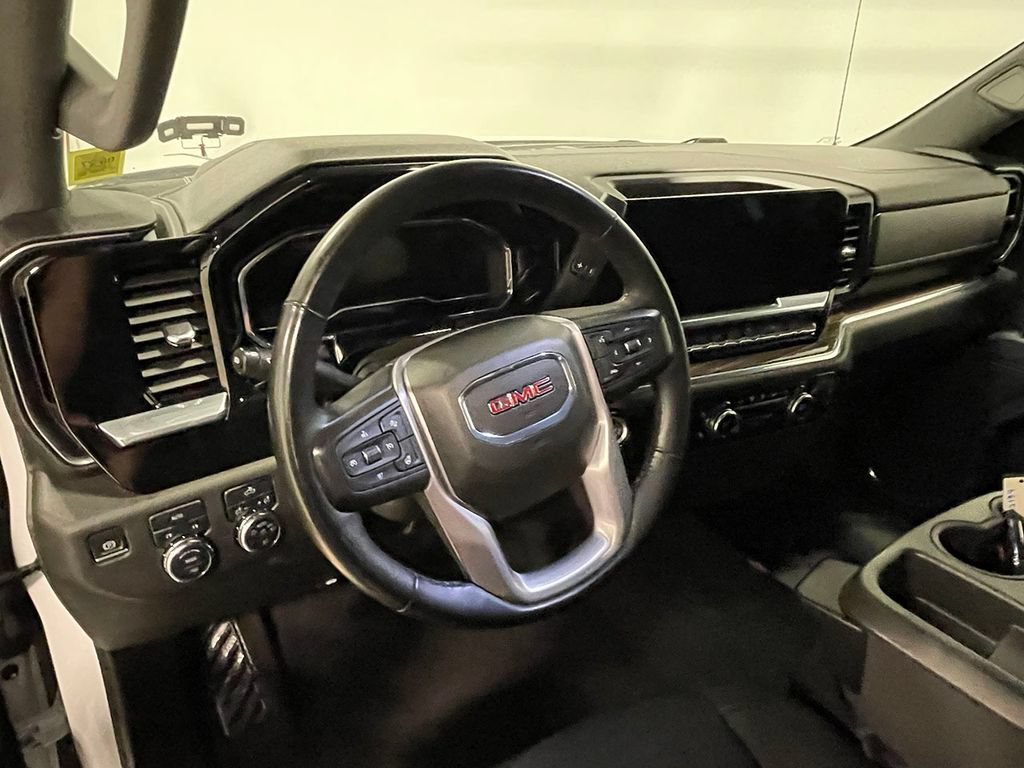 Used 2023 Summit White GMC Elevation image 21