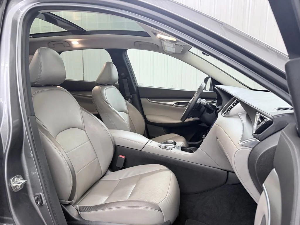 Used 2023 Gray INFINITI LUXE image 42