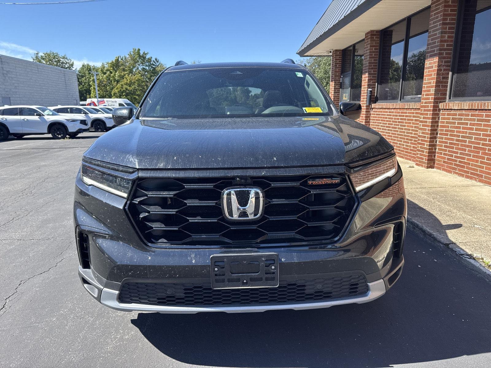 Used 2025 Crystal Black Pearl Honda TrailSport image 2