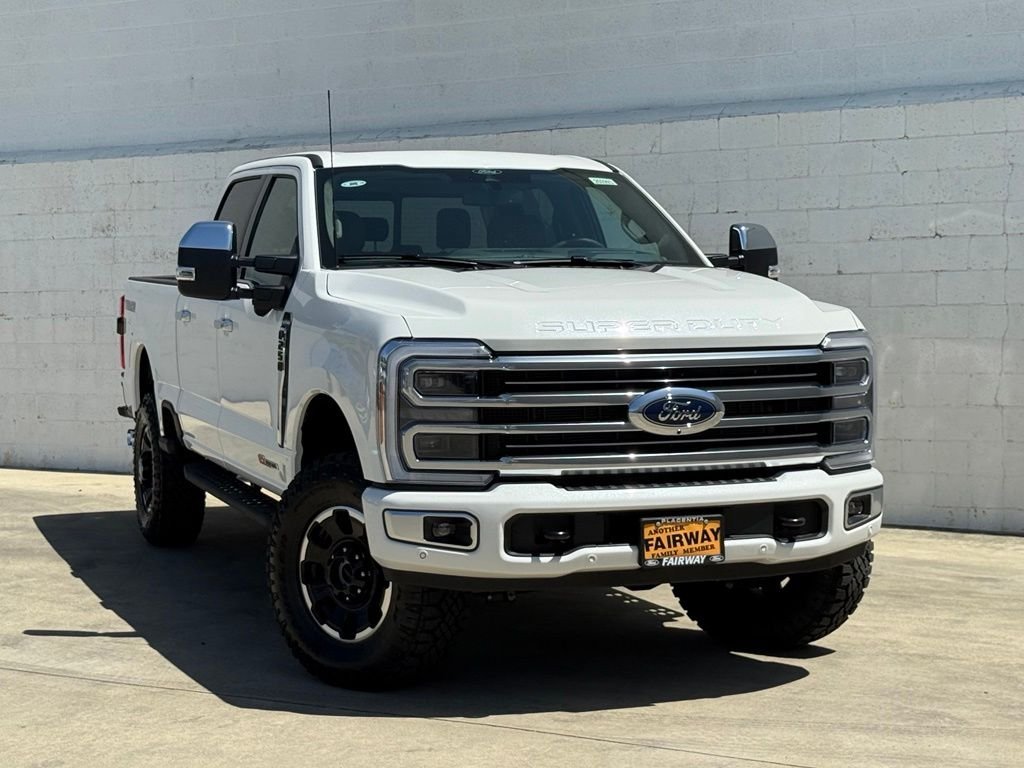 New 2026 Star White Metallic Tri-Coat Ford F-250® Platinum® image 2