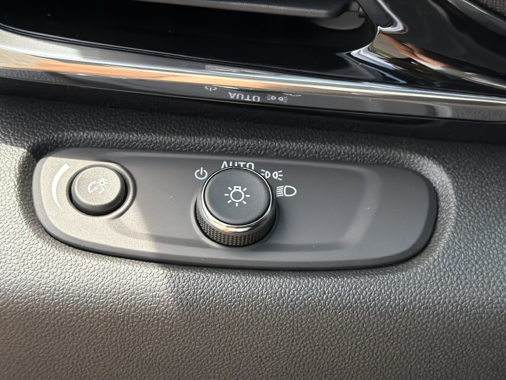 2026 Buick Envista Sport Touring - Photo 28
