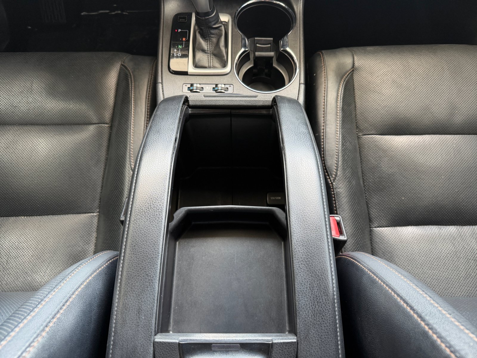 Used 2018 Gray Toyota  image 21