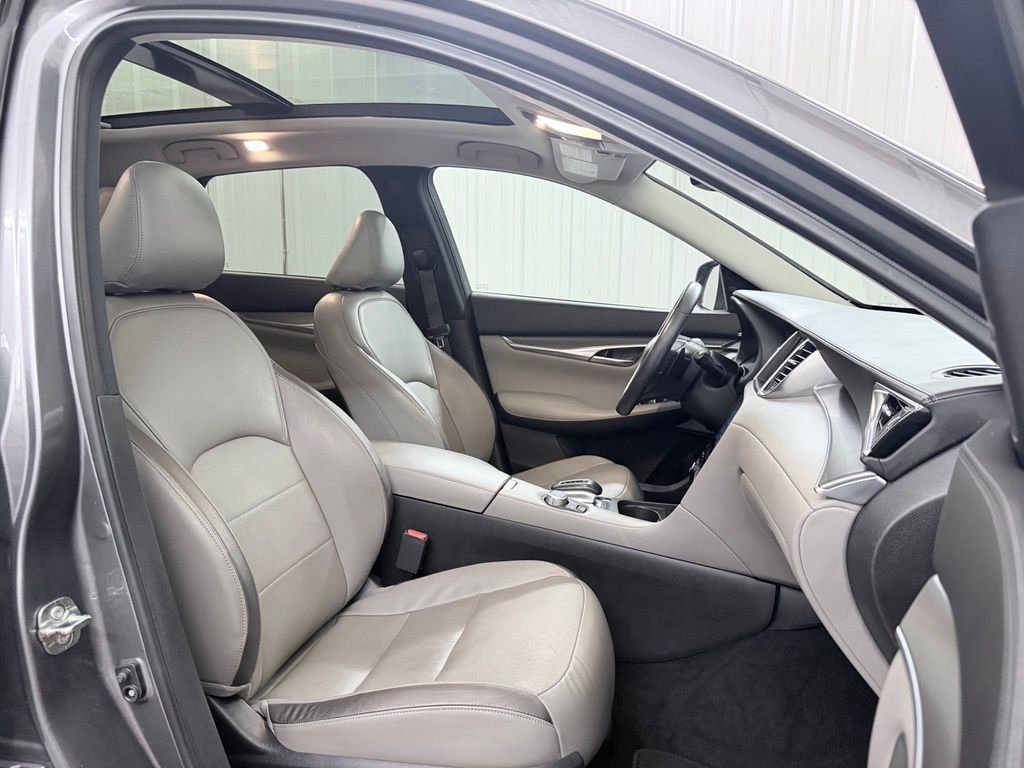 Used 2023 Gray INFINITI LUXE image 42