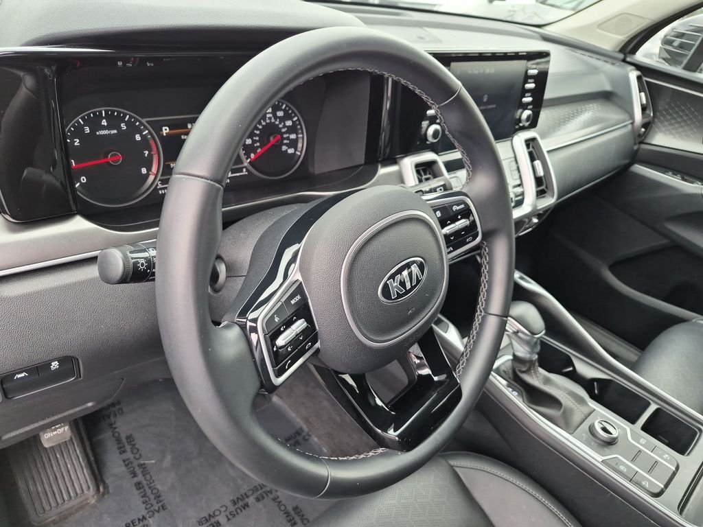 2021 Kia Sorento S - Photo 18