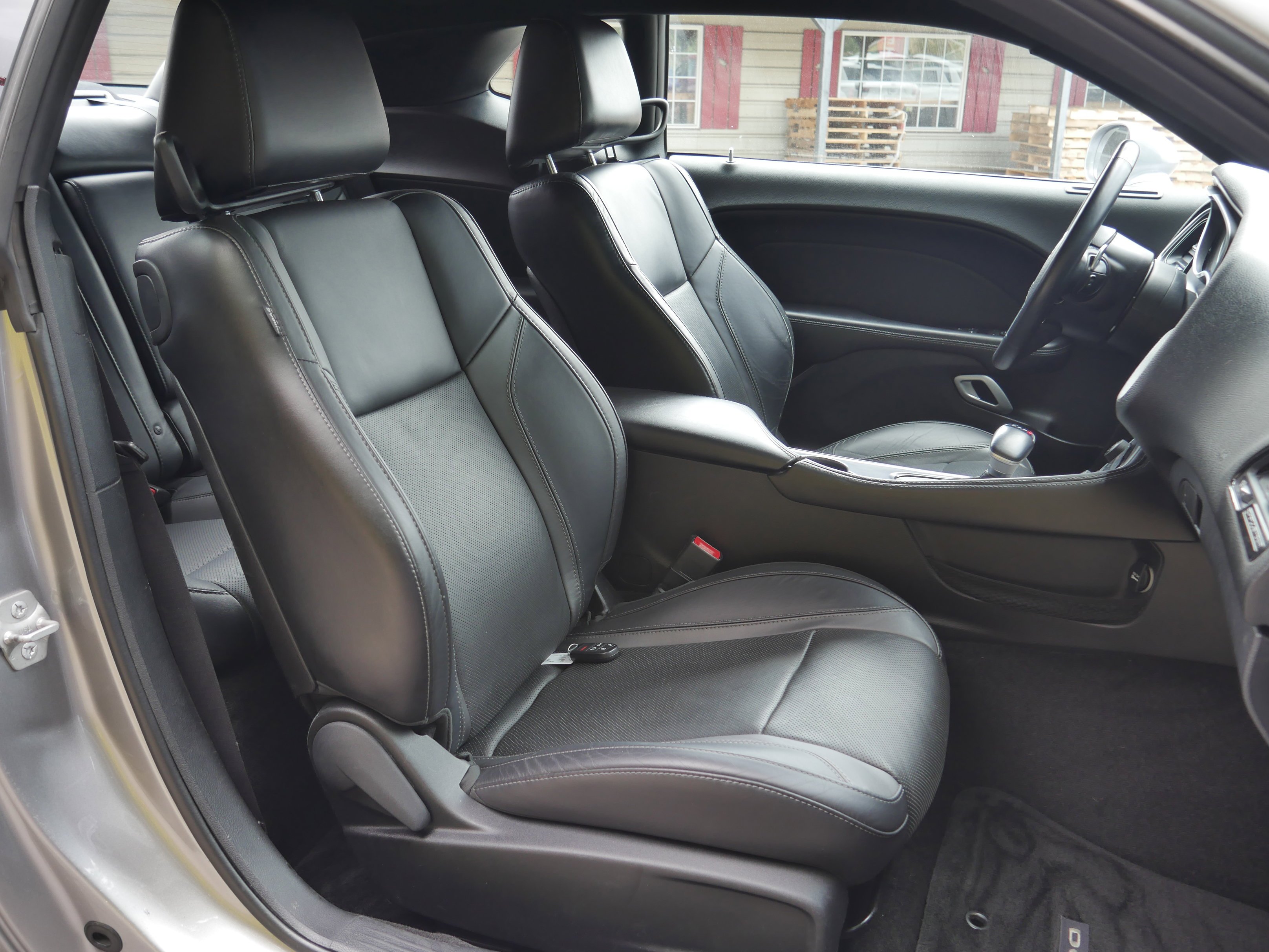 Used 2015 Granite Crystal Clearcoat Metallic Dodge R/T Plus image 26