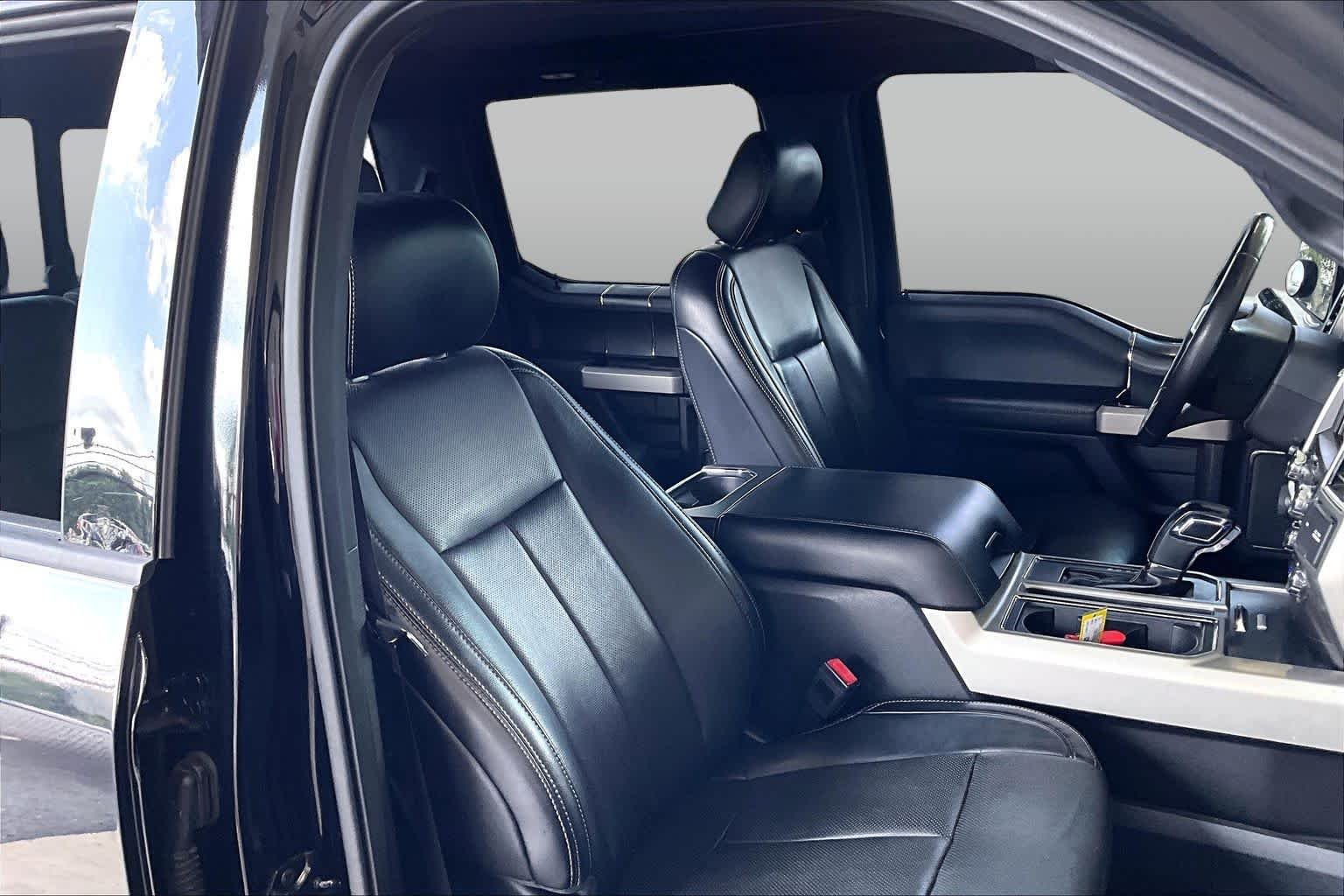 Used 2018 Shadow Black Ford LARIAT image 9