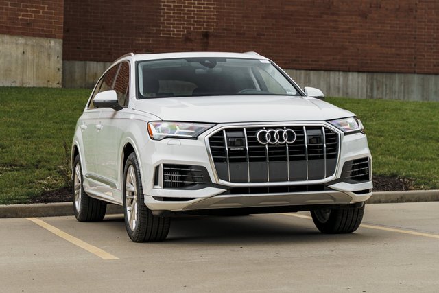 2023 Audi Q7 Premium Plus