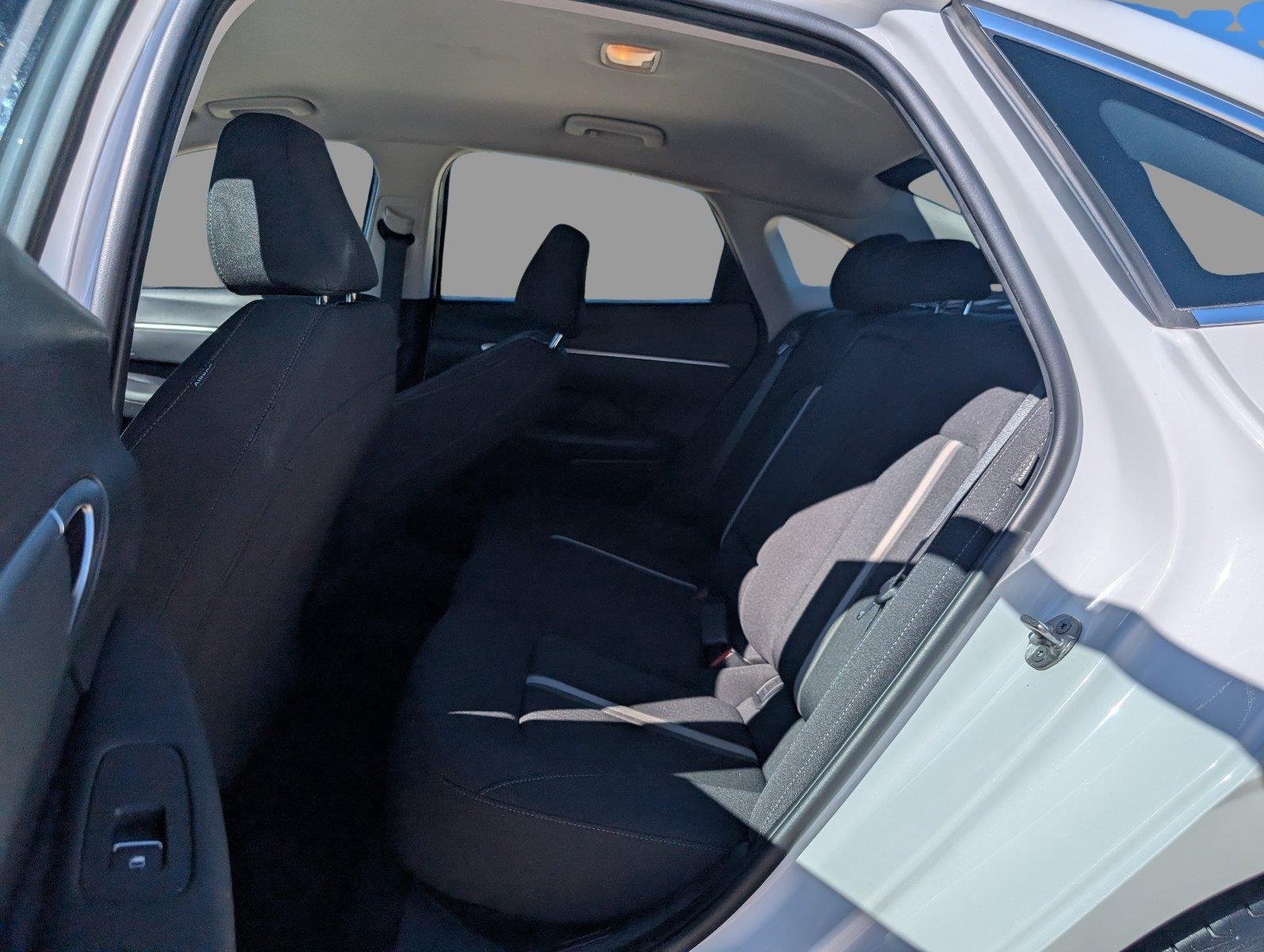 Used 2025 Serenity White Hyundai SEL image 19
