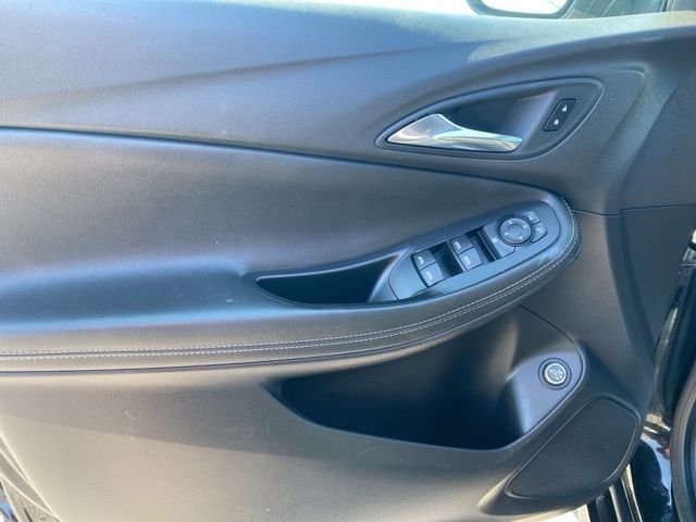 Used 2023 Black Buick Select image 13