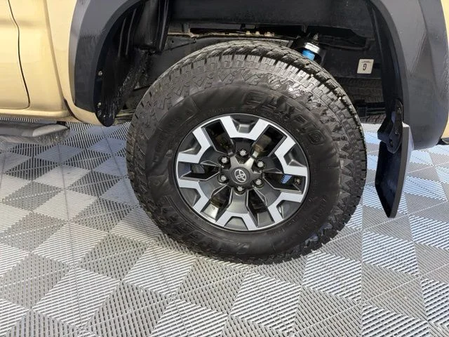 Used 2020  Toyota TRD Off-Road image 46