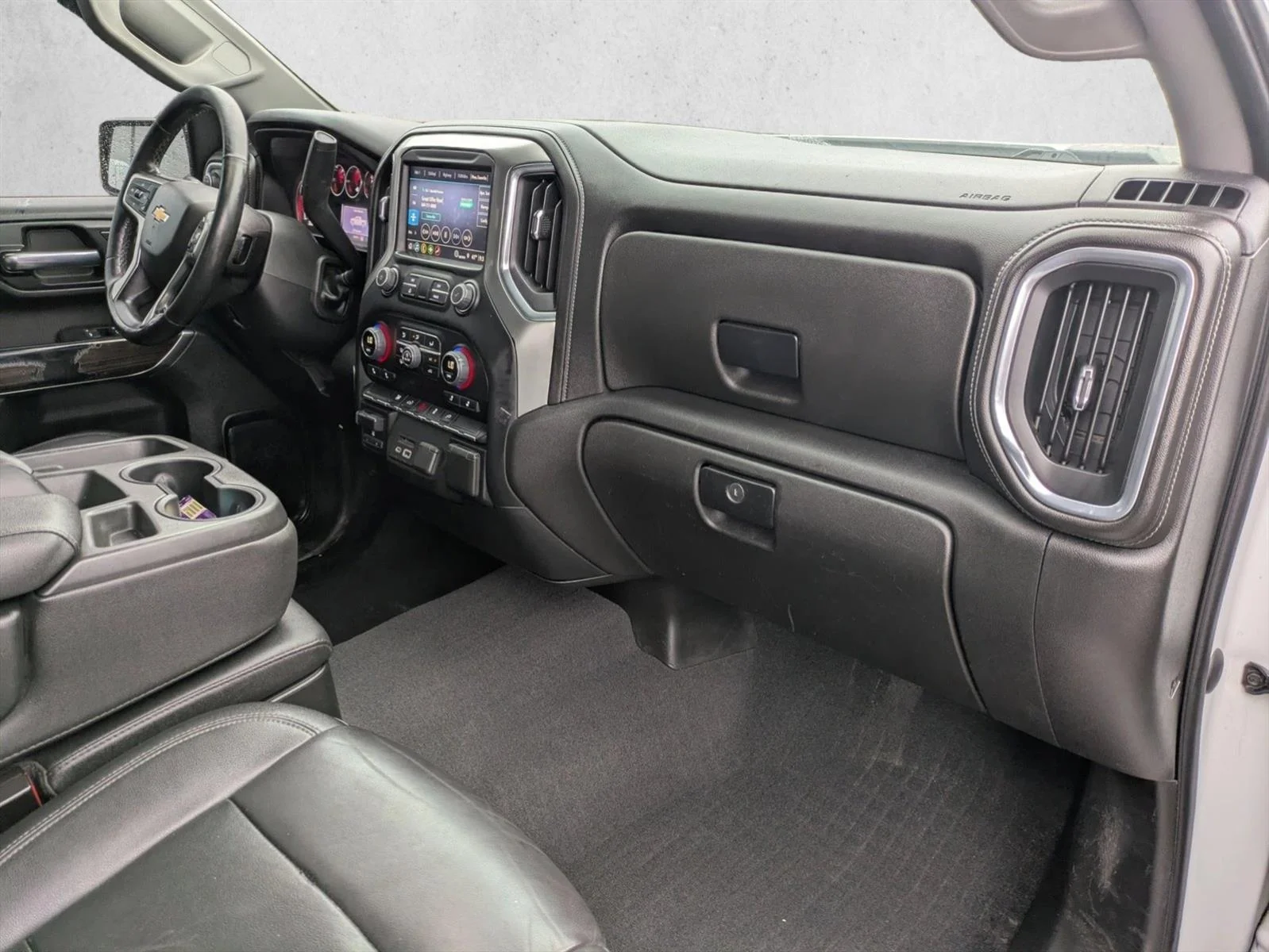 Used 2022 Summit White Chevrolet LT image 22