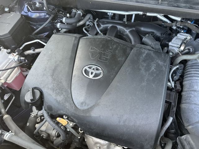 Used 2021  Toyota XLE image 37