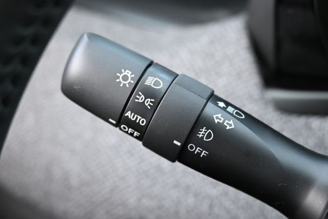 New 2026 White Subaru Premium image 32