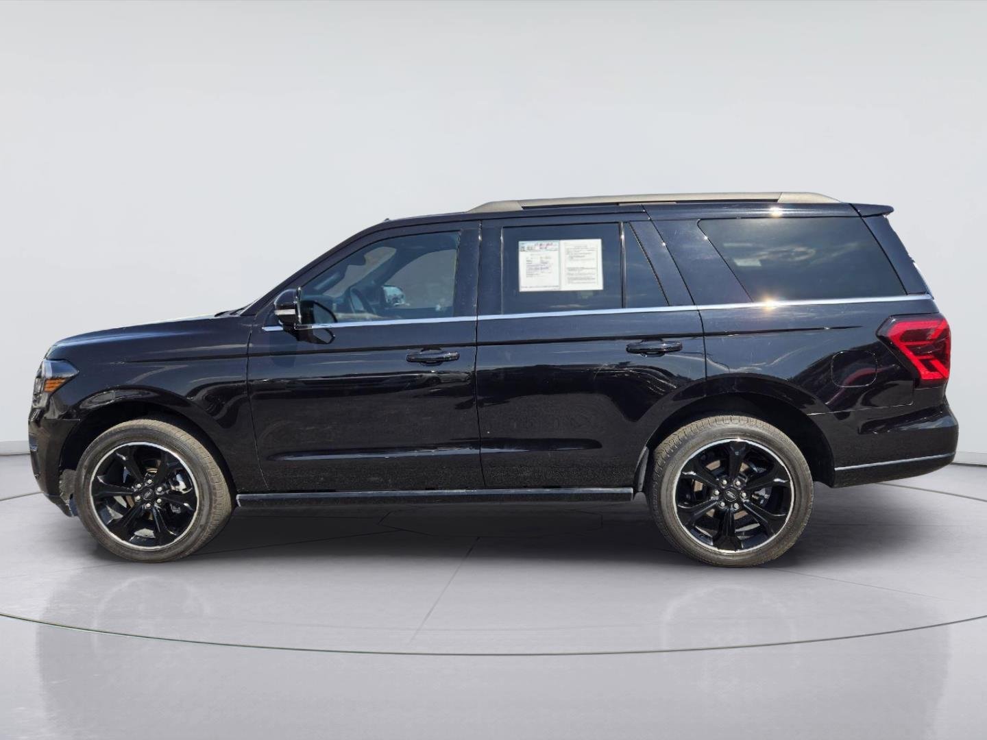 Used 2023 Agate Black Ford Limited image 5