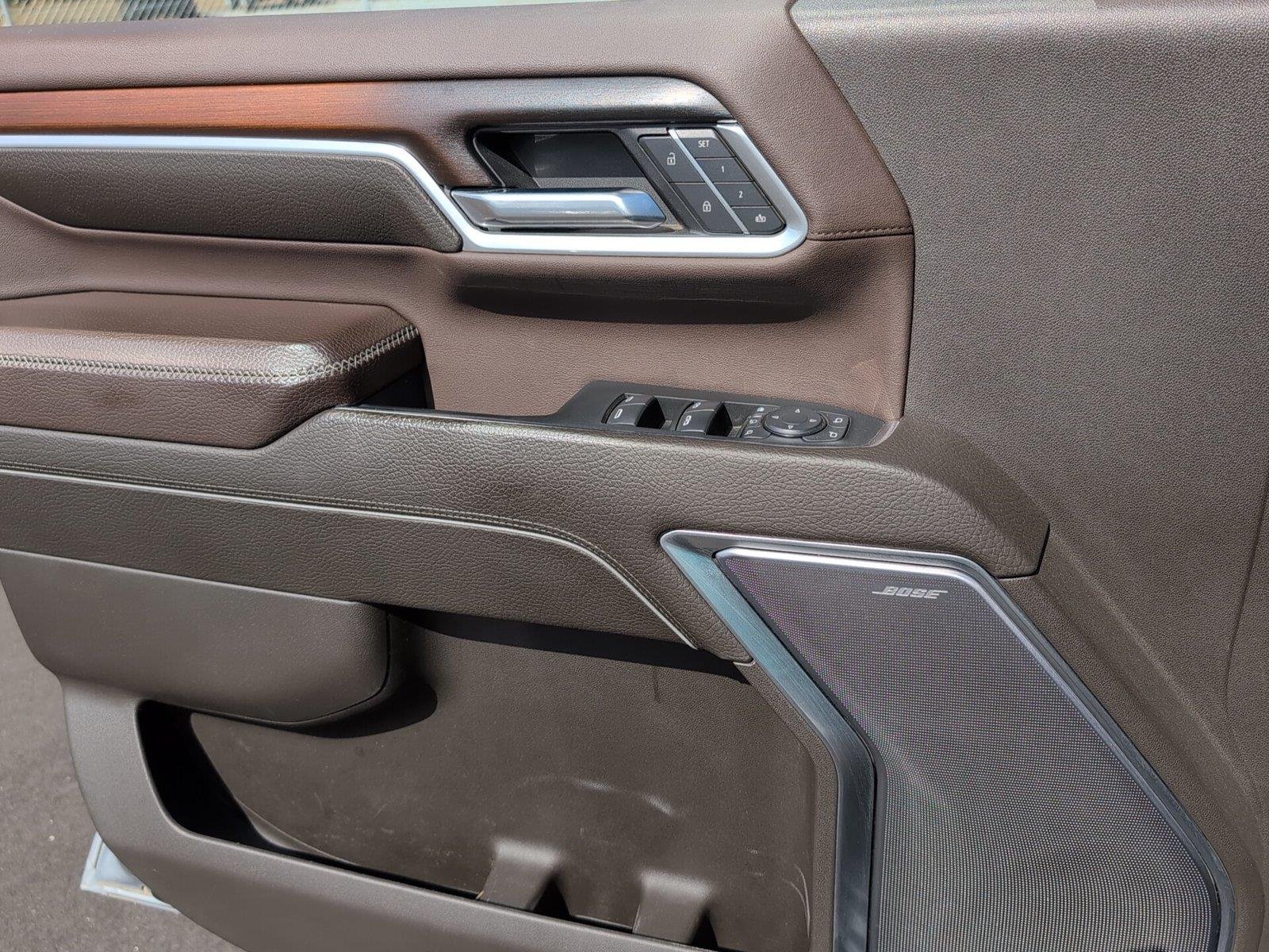 Used 2025 Sterling Metallic GMC Denali image 15