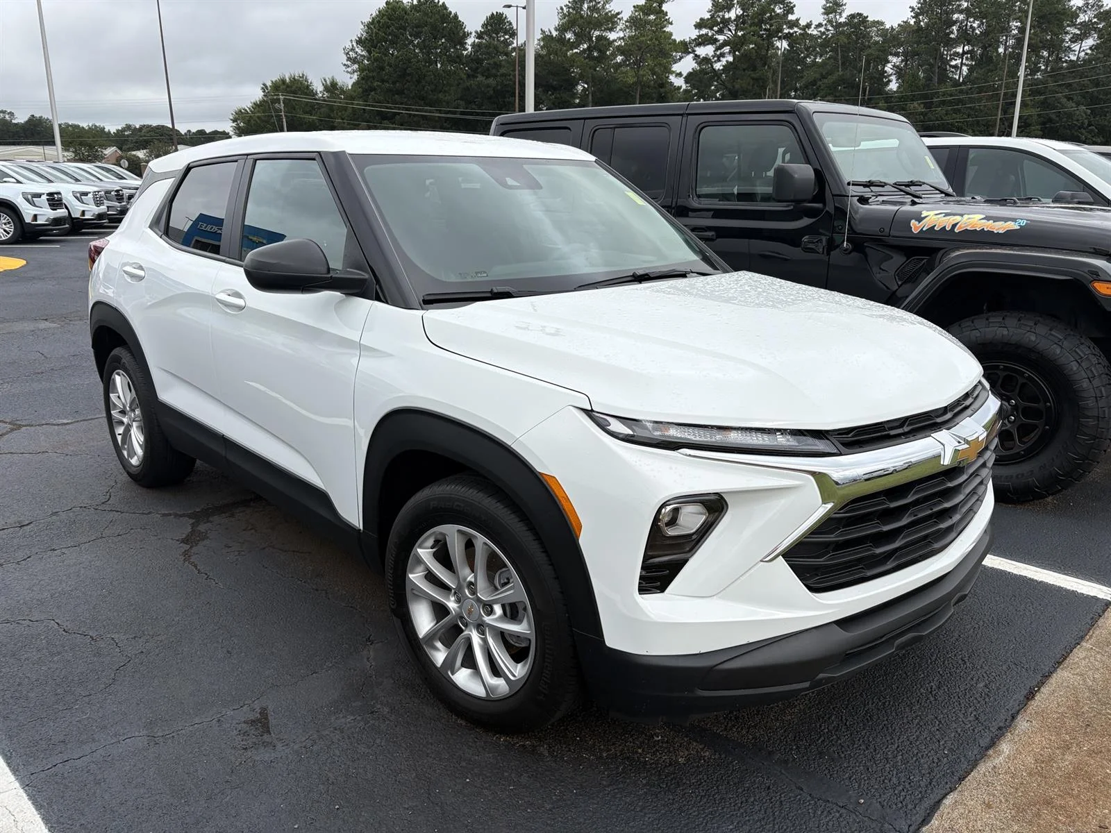 Used 2024 Summit White Chevrolet LS image 1