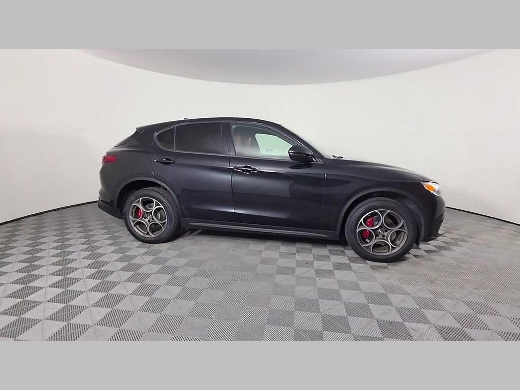 2023 Alfa Romeo Stelvio Sprint - Photo 36