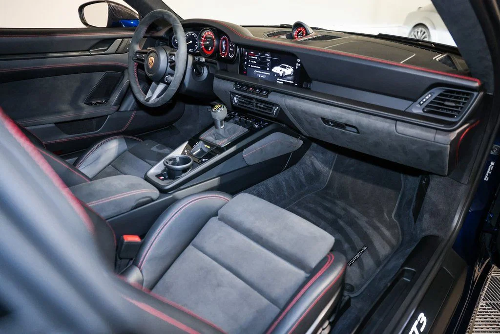 Used 2022 Blue Porsche GT3 image 23