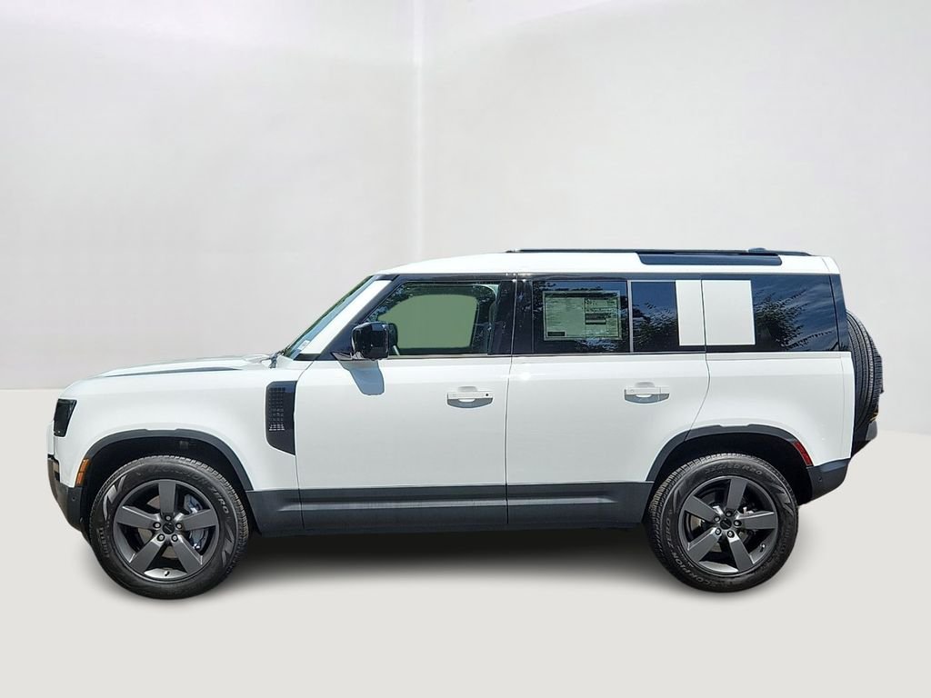 Used 2026 Fuji White Land Rover S image 7