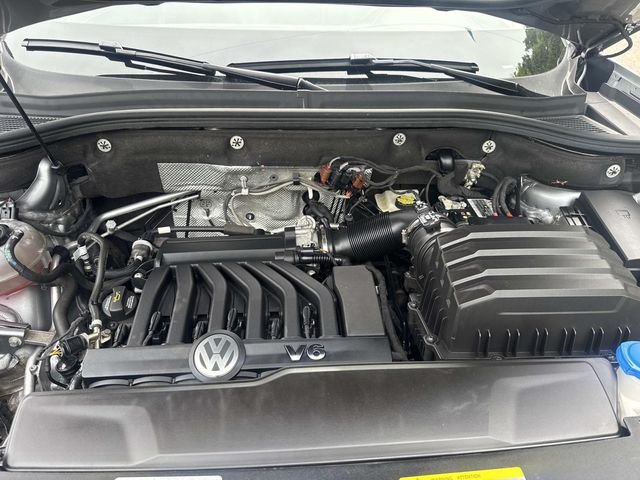 Used 2023 Pyrite Silver Metallic Volkswagen 3.6L V6 SE w/Technology image 15