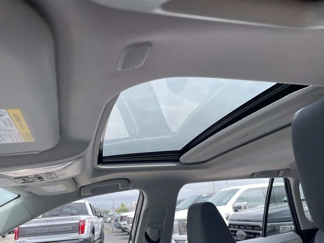 Certified Used 2025  Toyota XLE image 29