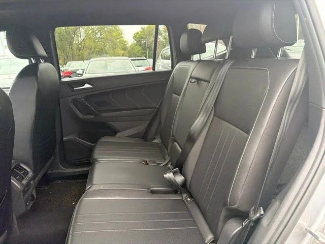 Certified Used 2023 Silver Volkswagen 2.0T SE R-Line Black image 15