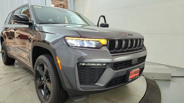 New 2026 Baltic Gray Metallic Clearcoat Jeep Limited image 16