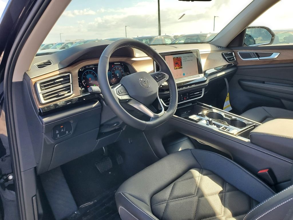 New 2026 Black Volkswagen 2.0T SE w/Technology image 8