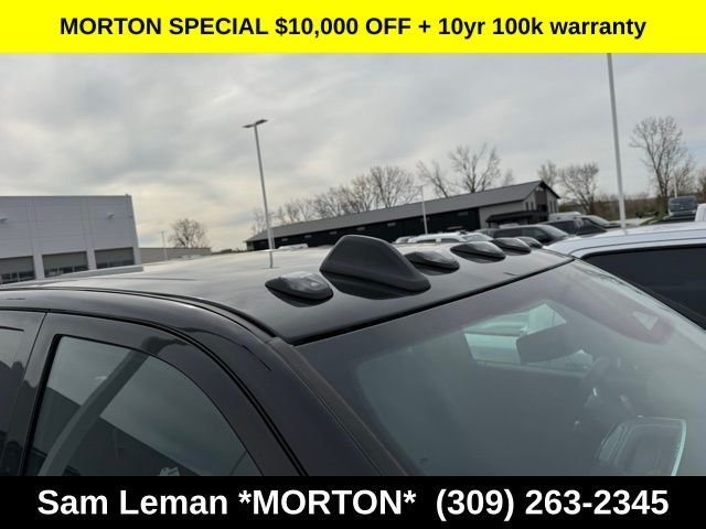New 2026 Diamond Black Crystal Pearl-Coat Exterior Paint Ram Big Horn image 8