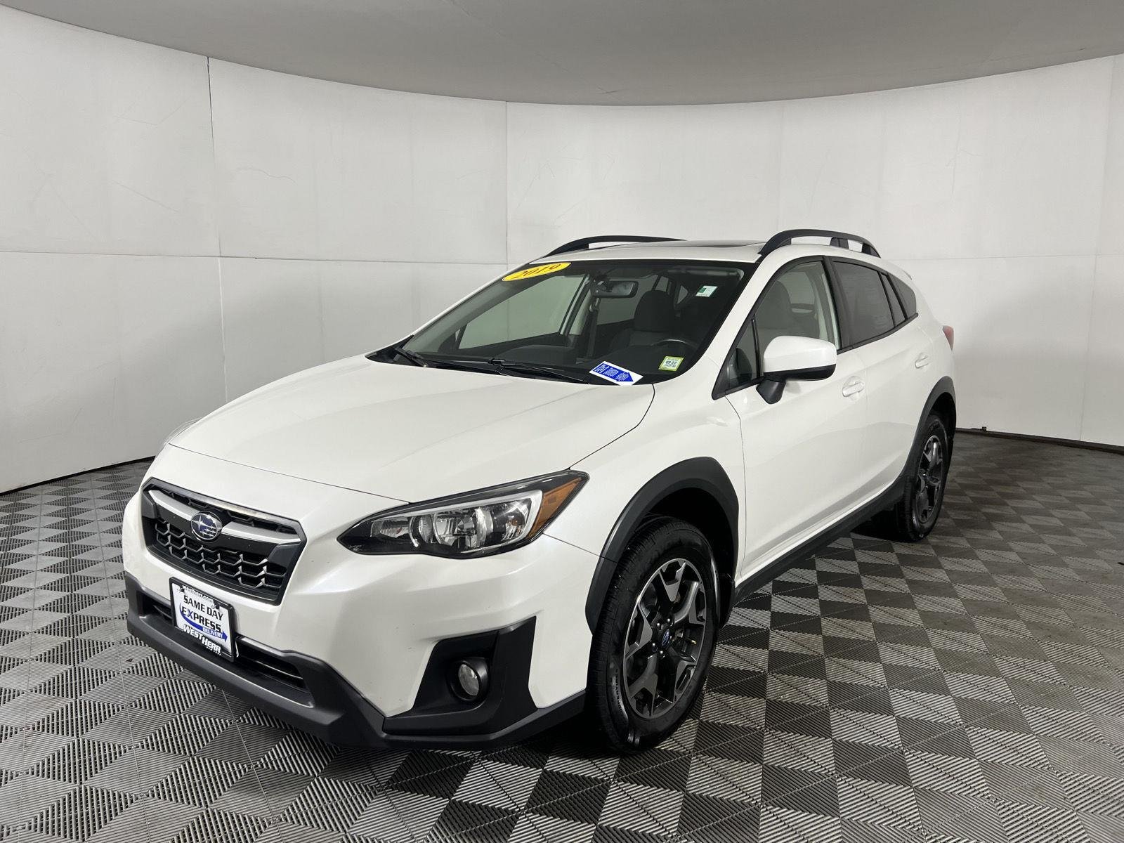Used 2019 Crystal White Pearl Subaru Premium image 5