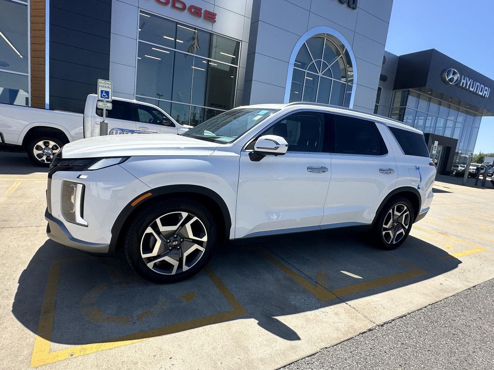 Certified 2023 Hyundai Palisade Limited with VIN KM8R5DGE2PU536643 for sale in Kansas City