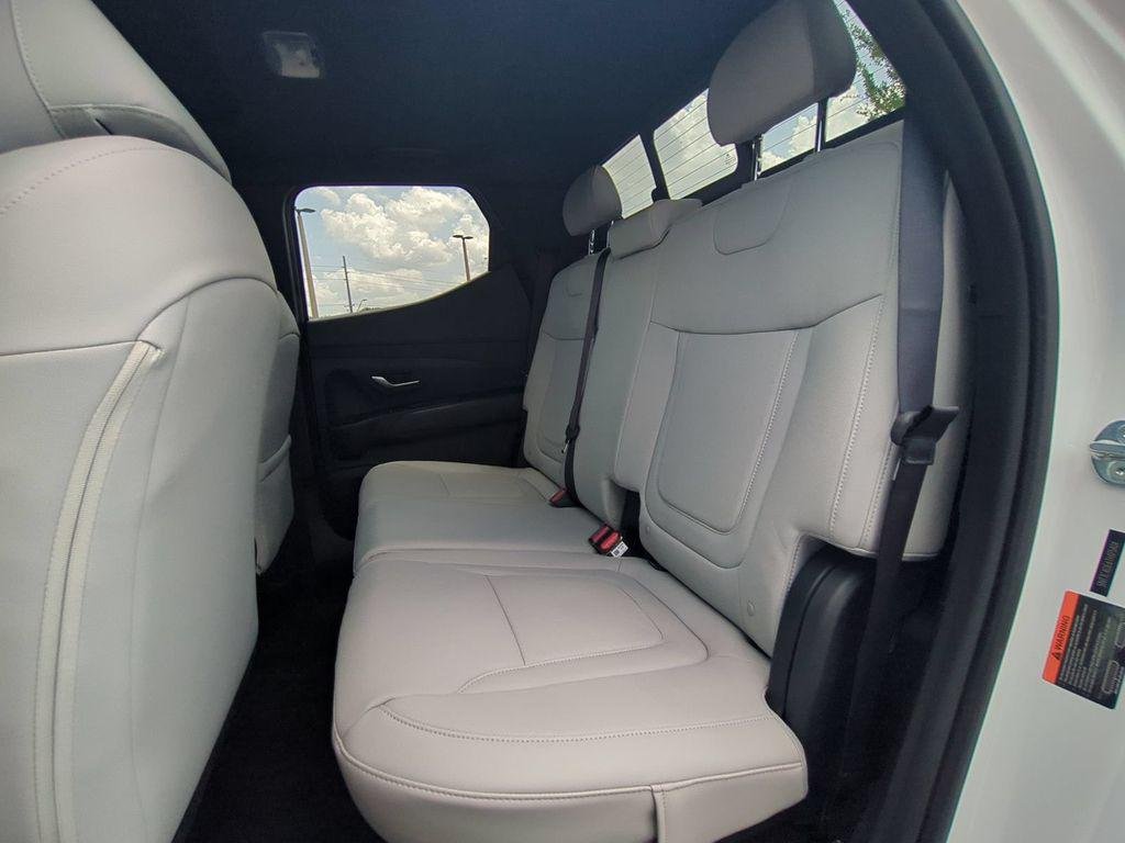 New 2026 White Hyundai SEL Activity FWD image 15