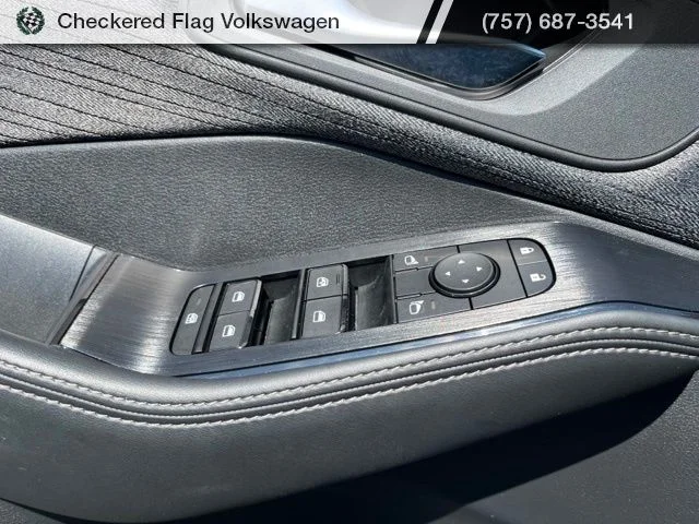 Used 2023 Caspian Blue Metallic Nissan SV image 16
