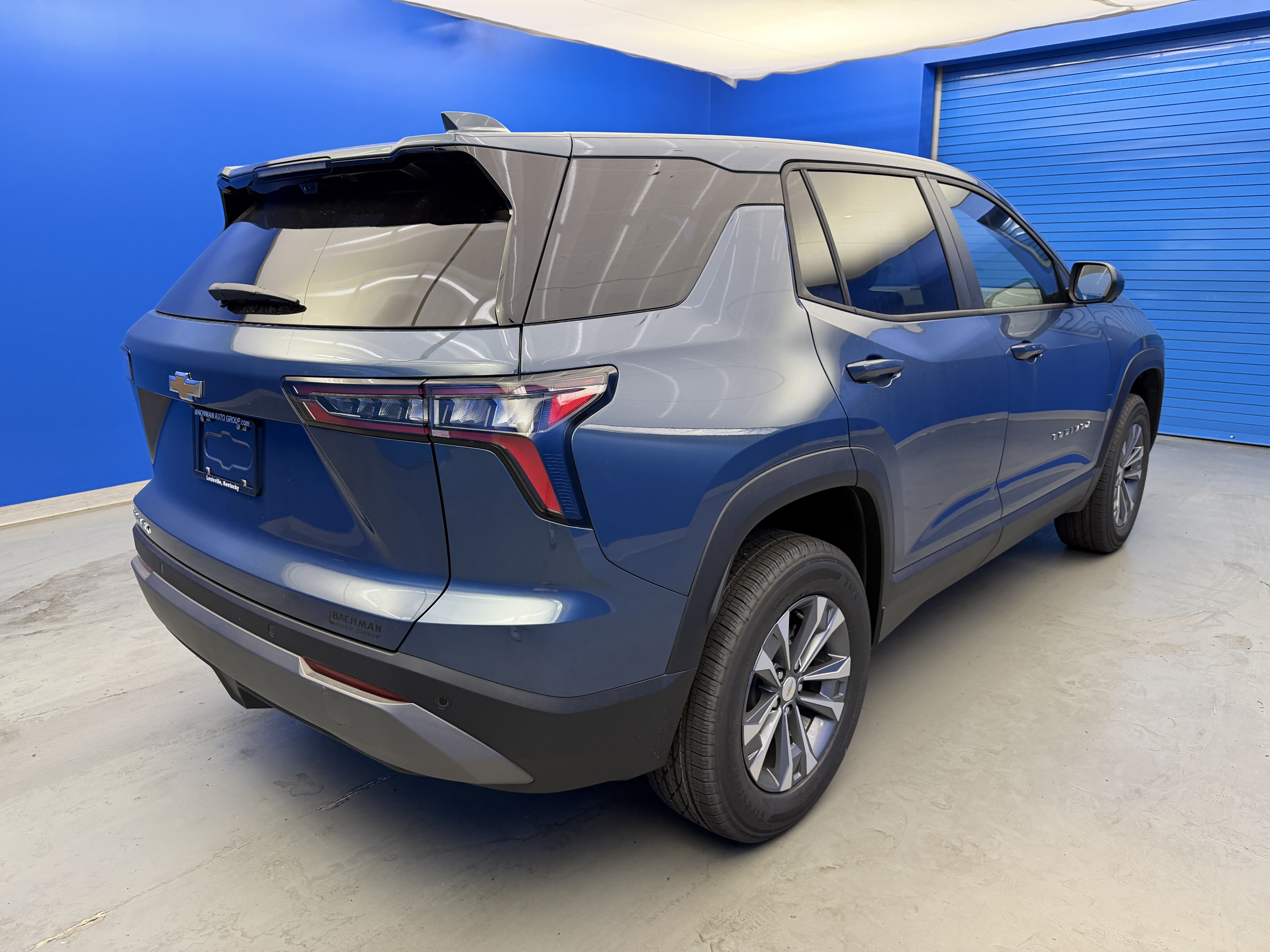 2027 Chevrolet Equinox LT - Photo 7